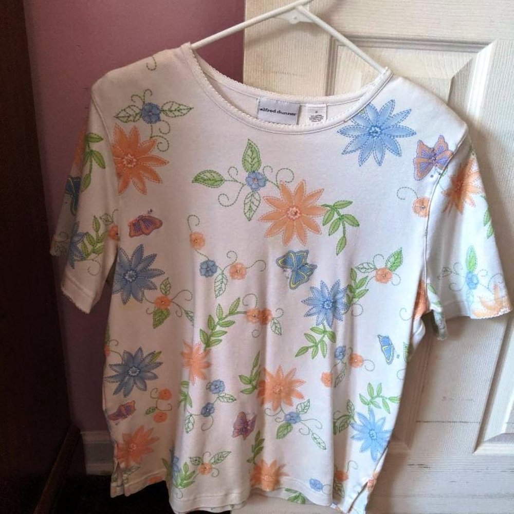 Alfred Dunner Floral/Butterfly Beaded design SZ M